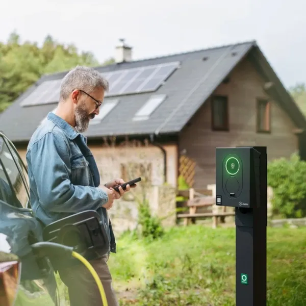 Zaptec go laddstolpe3